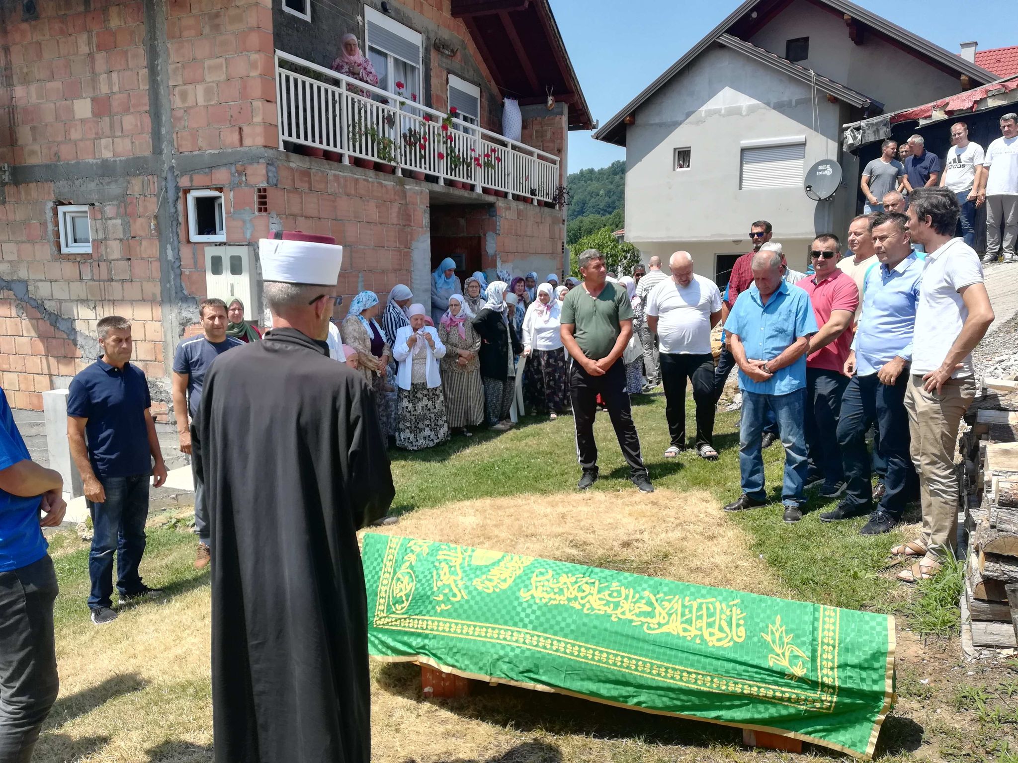 Mahmutovići-Dženaza:Ademović Nafa (1949-2022)