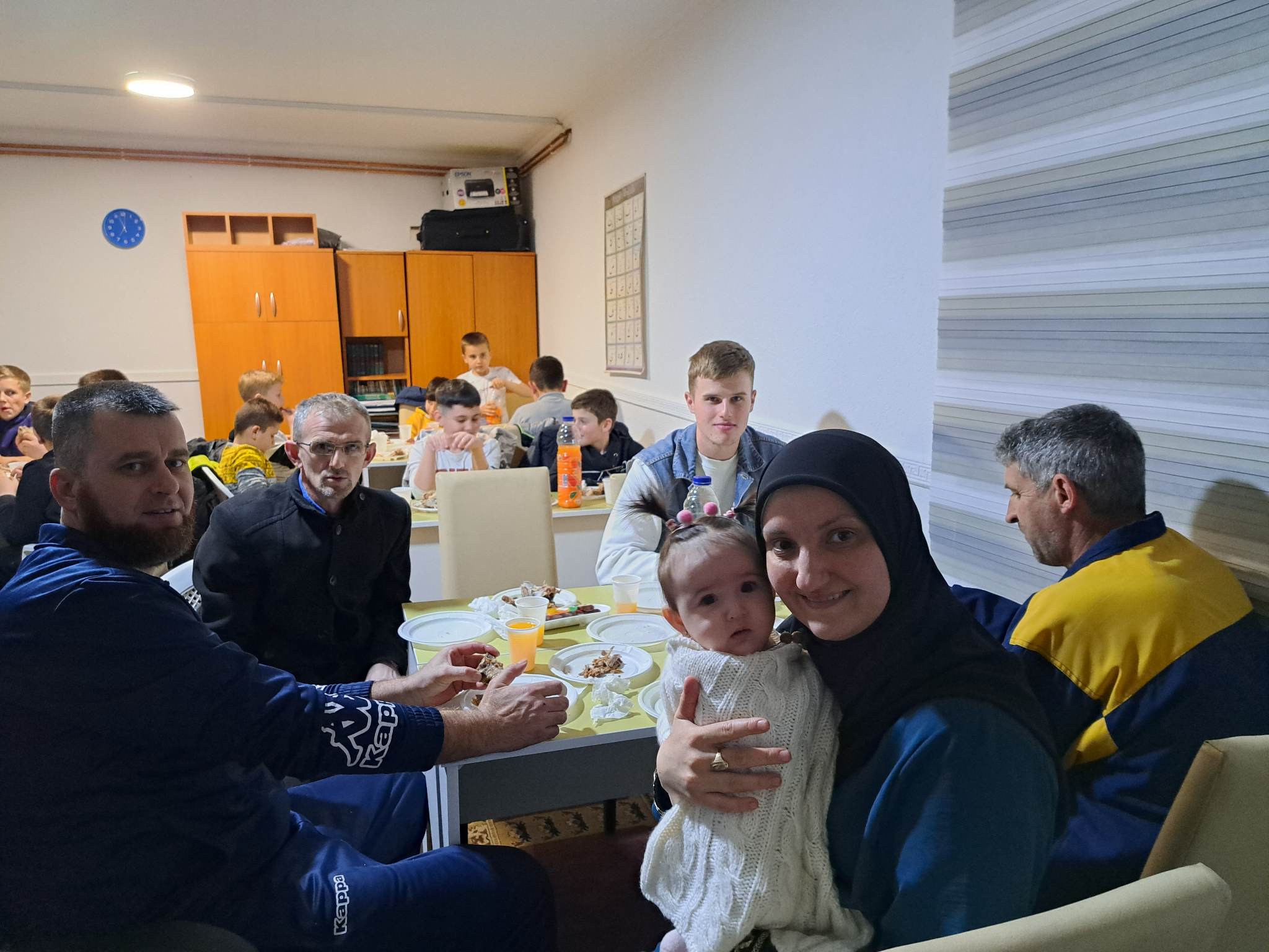 Mahmutovići: Akika kurban i iftar: Mahmutović Aiša